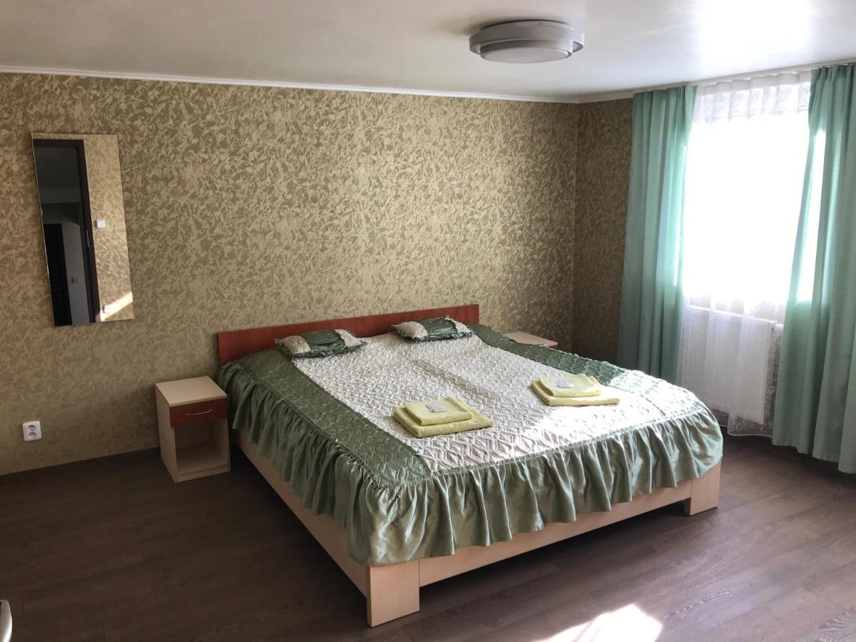捷克布杰约维采 莱斯拉维宾馆酒店 外观 照片